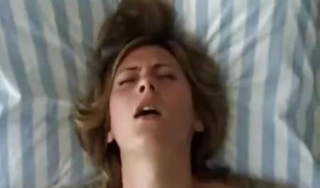 Deep throat trong phim xx nhat cỏ