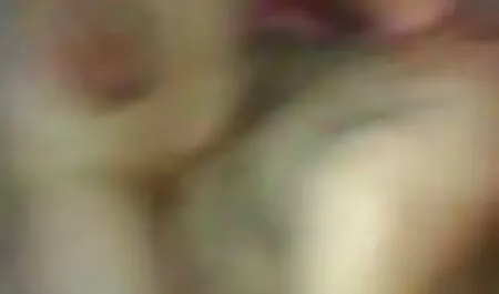 Cô gái phim xxx nhat ban khong che tóc vàng trao fucked