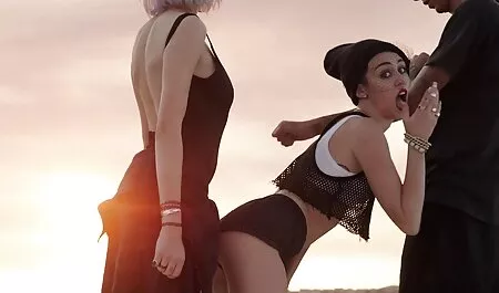 Tự nghịch ngợm cô gái nxxx nhat ban tóc Vàng trong vụng về video