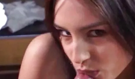 Flirt4Free-Brooke sex game show nhat ban Carly-thủ dâm với khá gái